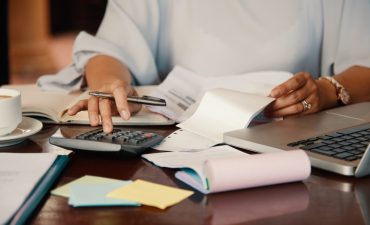 entrepreneur-working-with-bills
